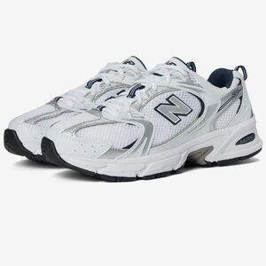 New Balance 530 Classic in White/Indigo Sz 9